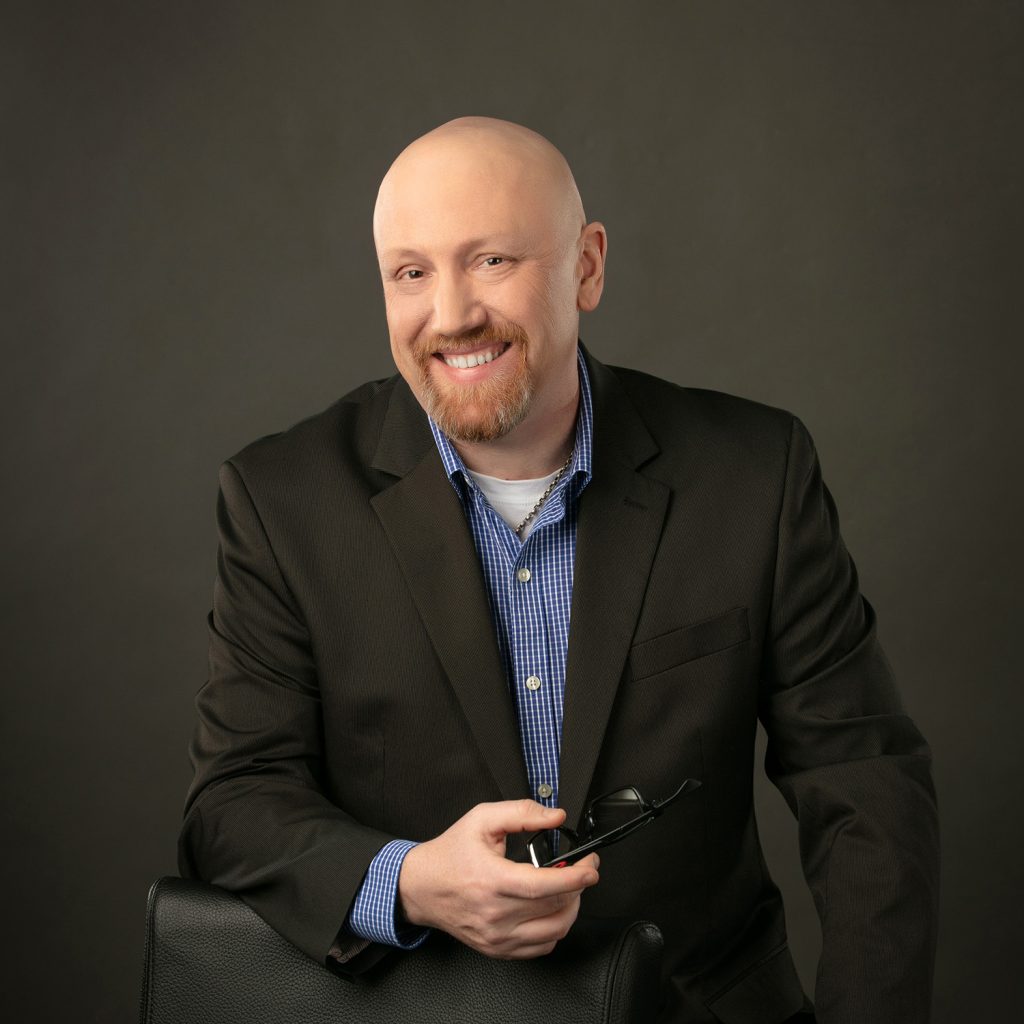 22520270_1631543594A7mbusiness-photography-headshot-strauss-peyton